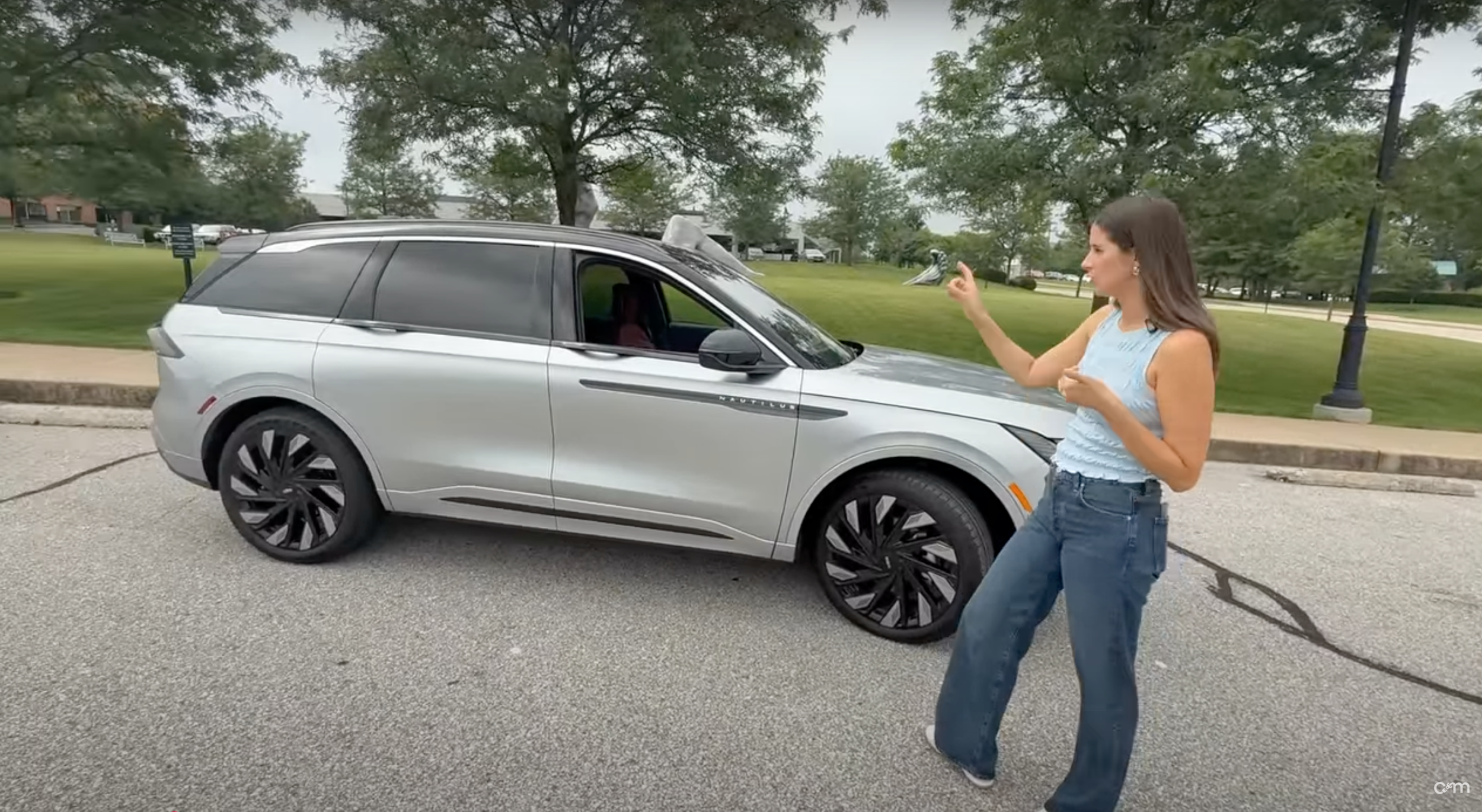 2025 Lincoln Nautilus Review: Is It Family-Friendly?