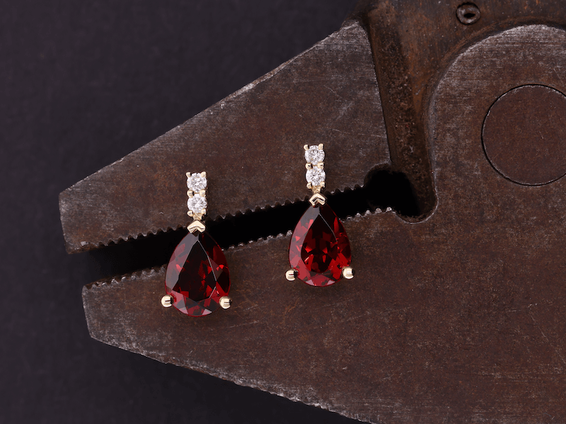 Garnet Gemstone by Cellini 