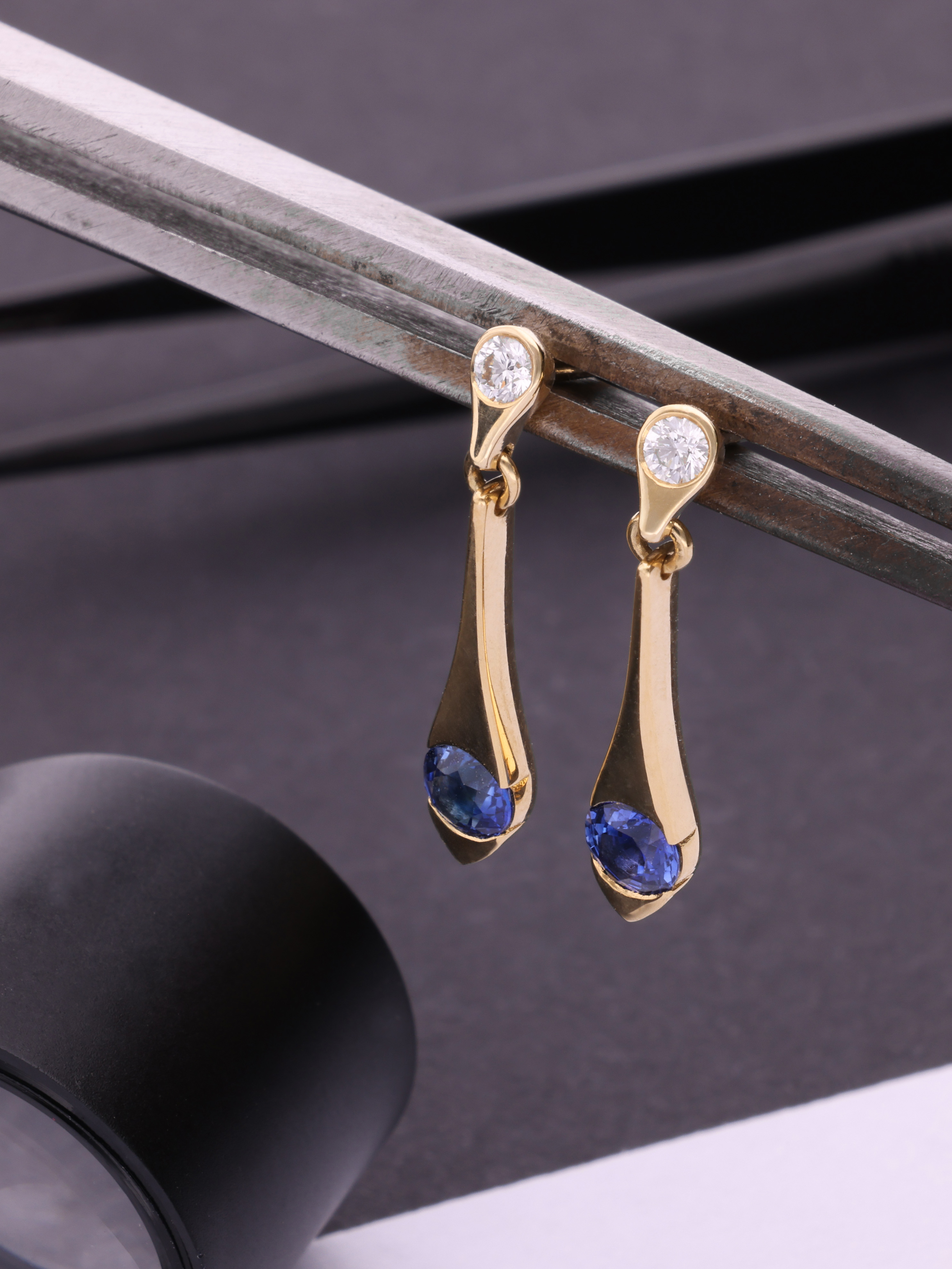 Sapphire Gemstone