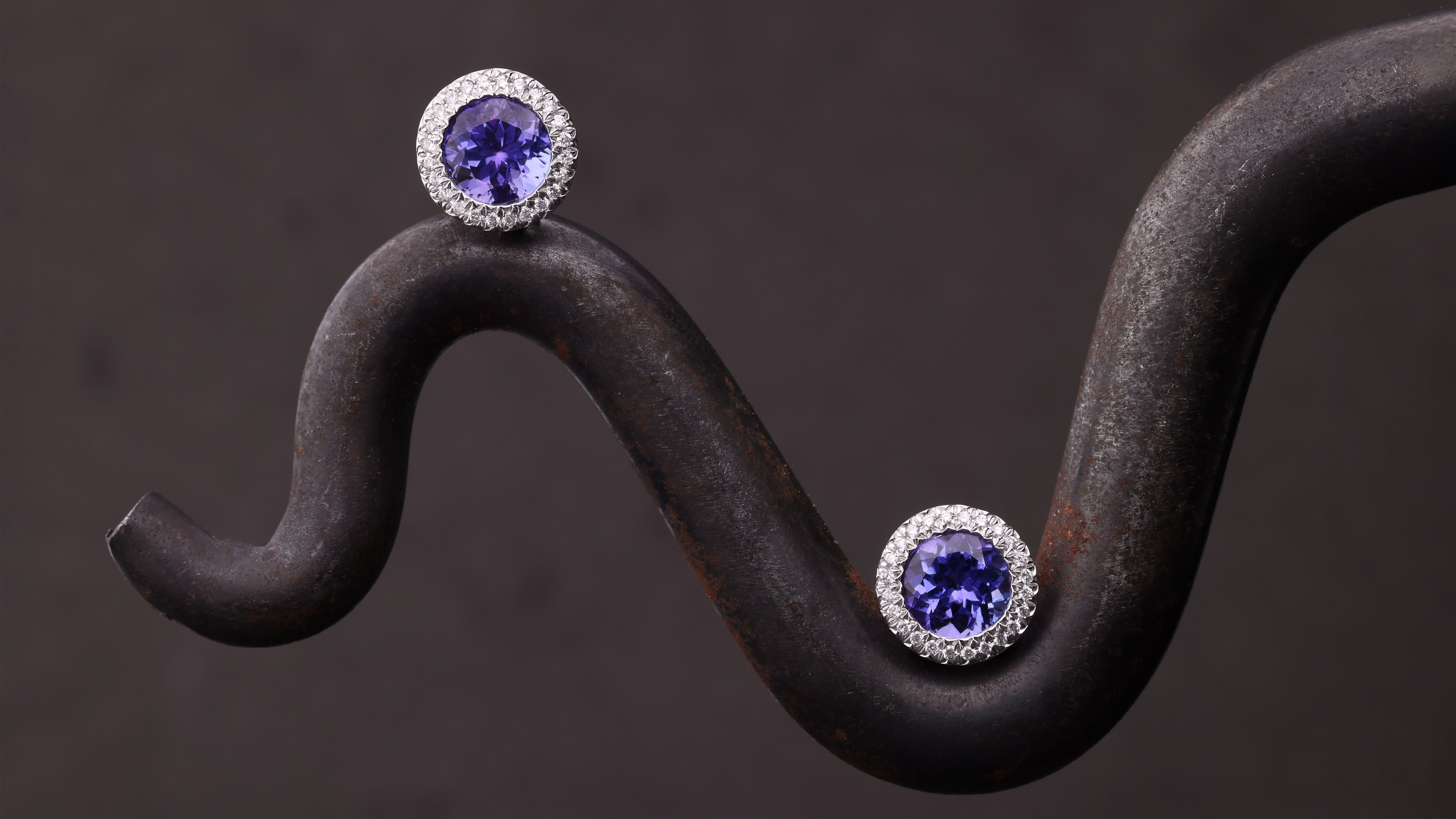 Tanzanite by Cellini Cambridge