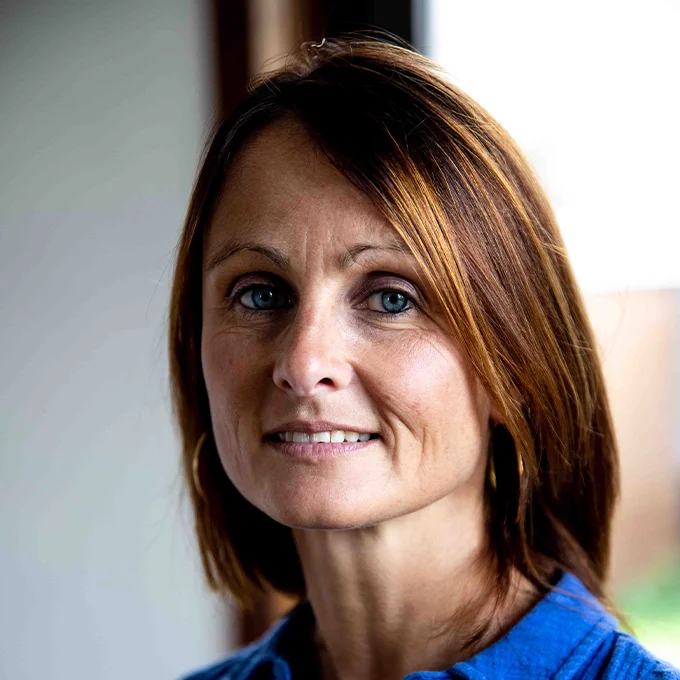 Marie, agent commercial