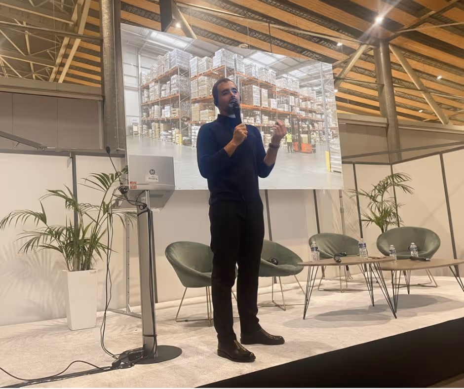 Antoine Noel CEO présente la technologie unique de Japet pour la logistique