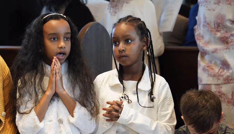 Kids Image they join their hands