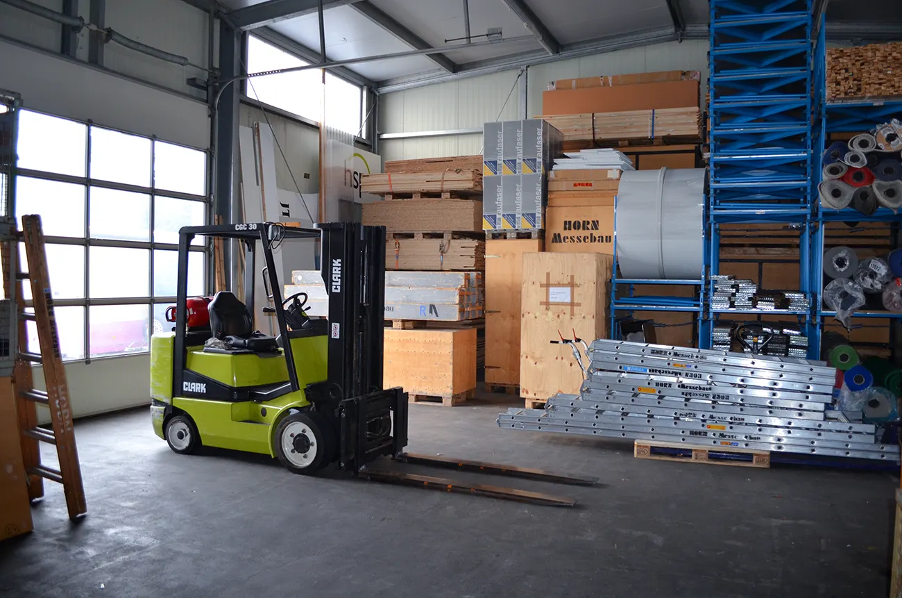 Foto des Lagers bei Horn-Messebau.