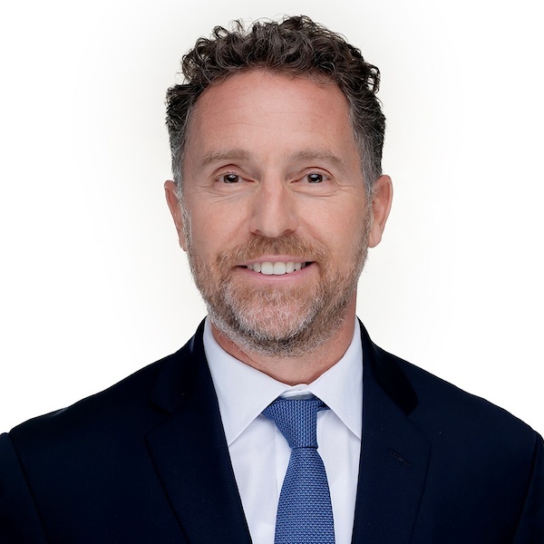 Andrew Lary headshot