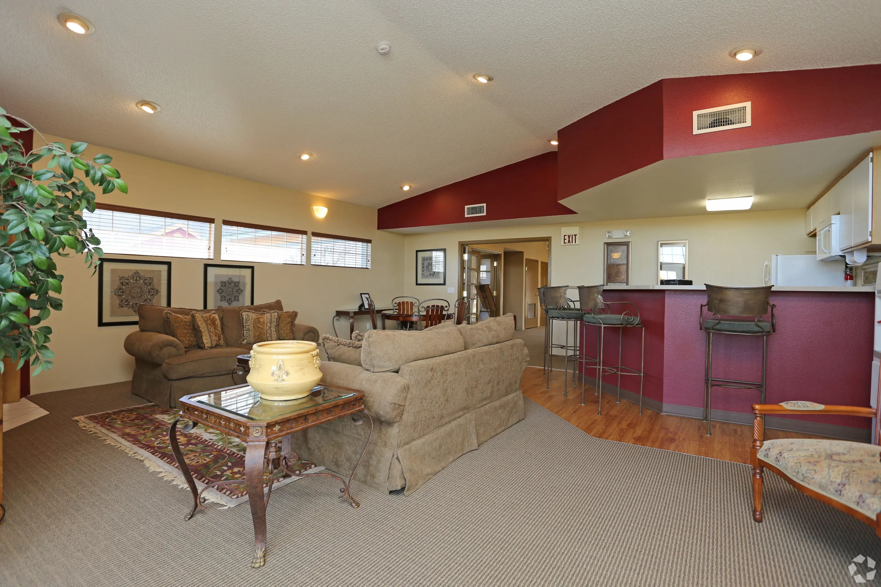 Leasing office community area