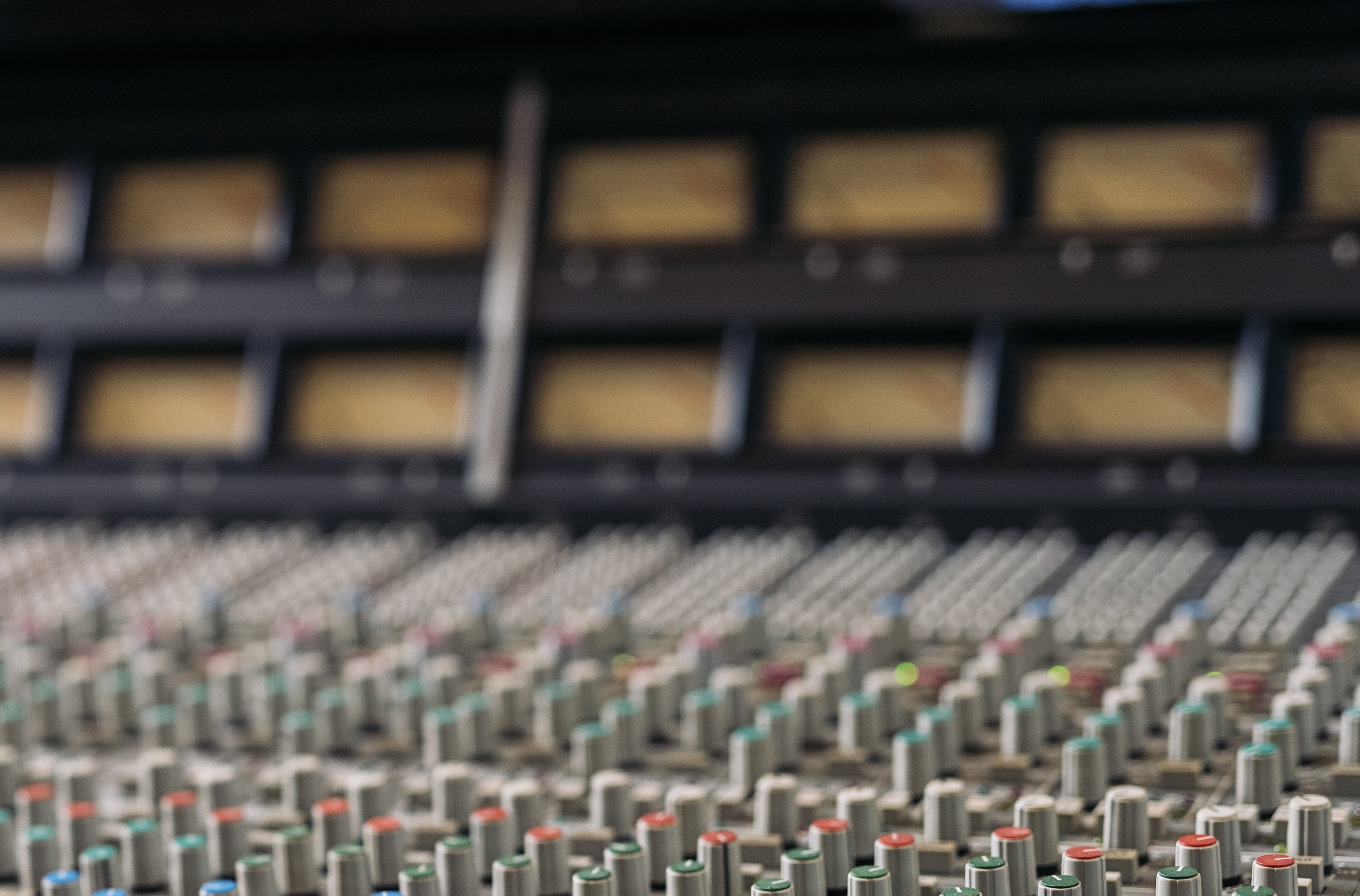 [background image] image of a workspace (for a mobile gaming)