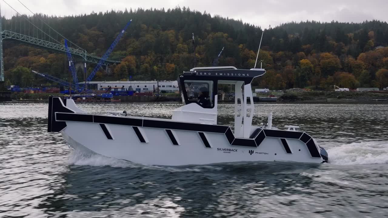 Photon Marine EV Workboat