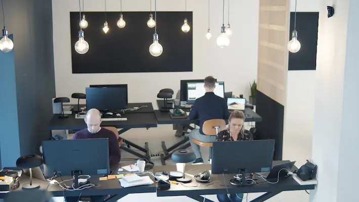 Buyer advisory firm increases conversion rate by nearly 30%