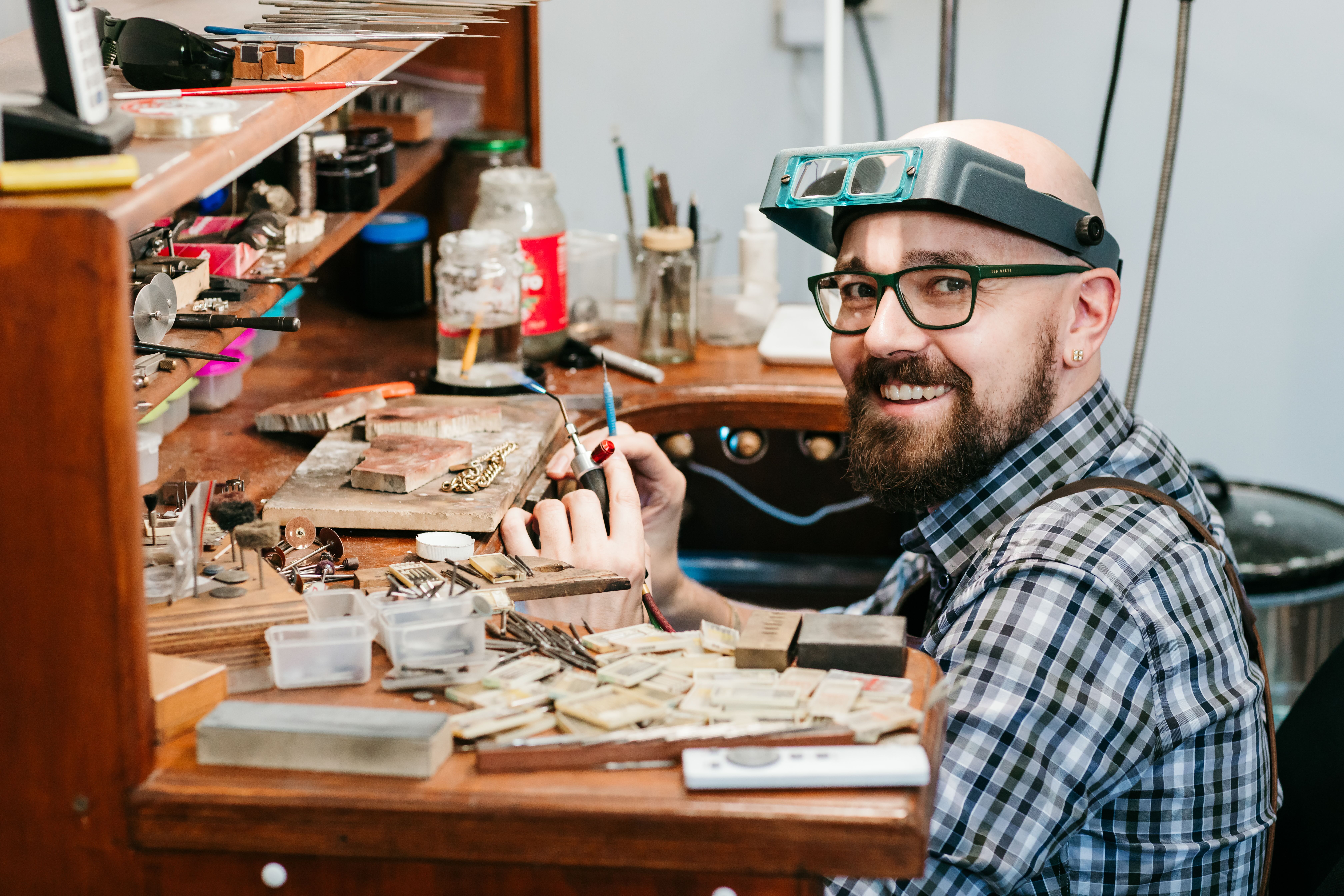 [background image] of sea landscape (for a maritime service)