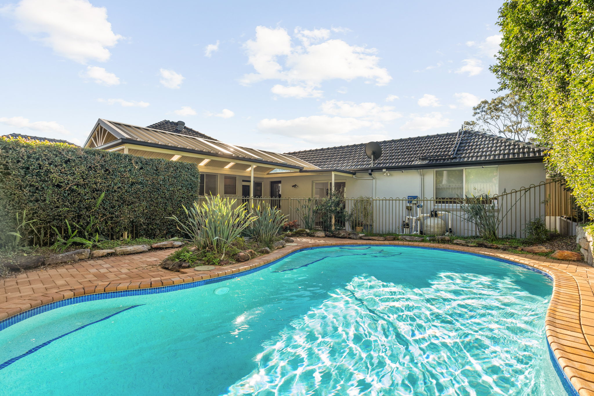 16 Yallaroi Road, Narraweena