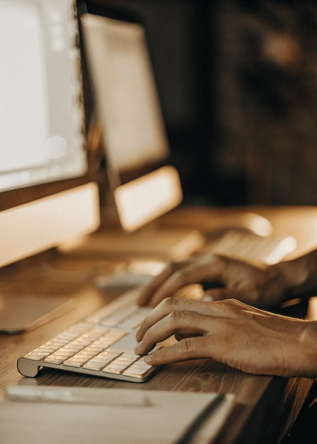 hands on keyboard