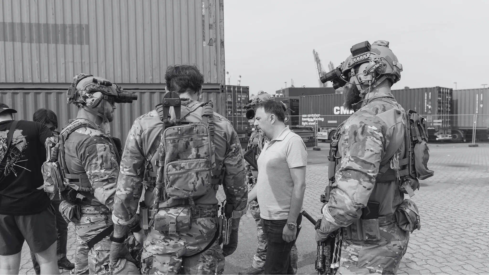 A group of soldiers standing next to each other.