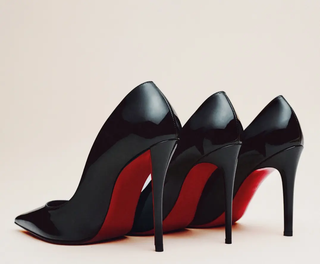 Escarpin noir avec semelle rouge Louboutin®