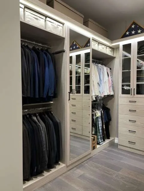 Optimize Your Small Closet with These Smart Space-Saving Tips