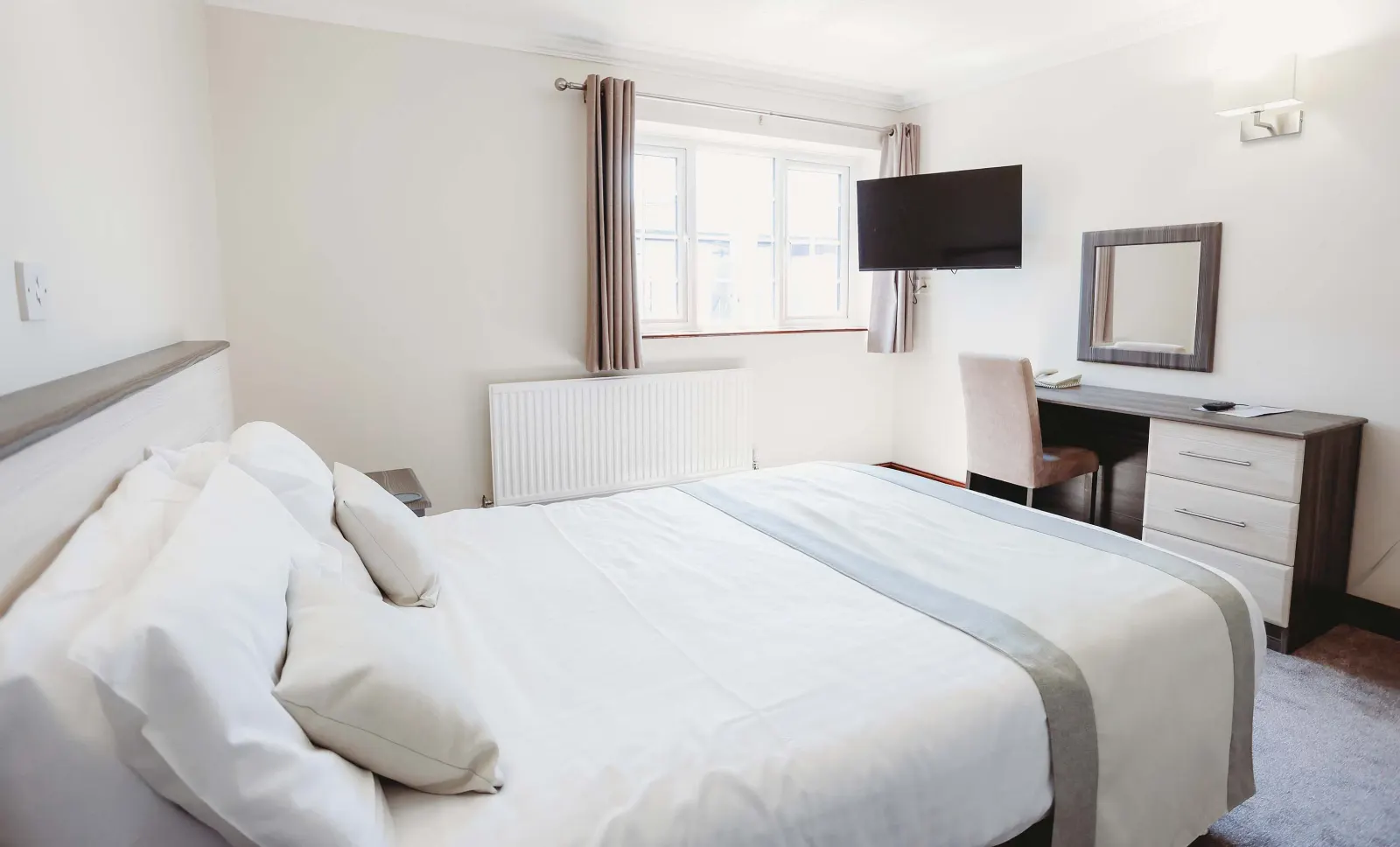 Single en-suite bedroom at The Appleby Inn Hotel