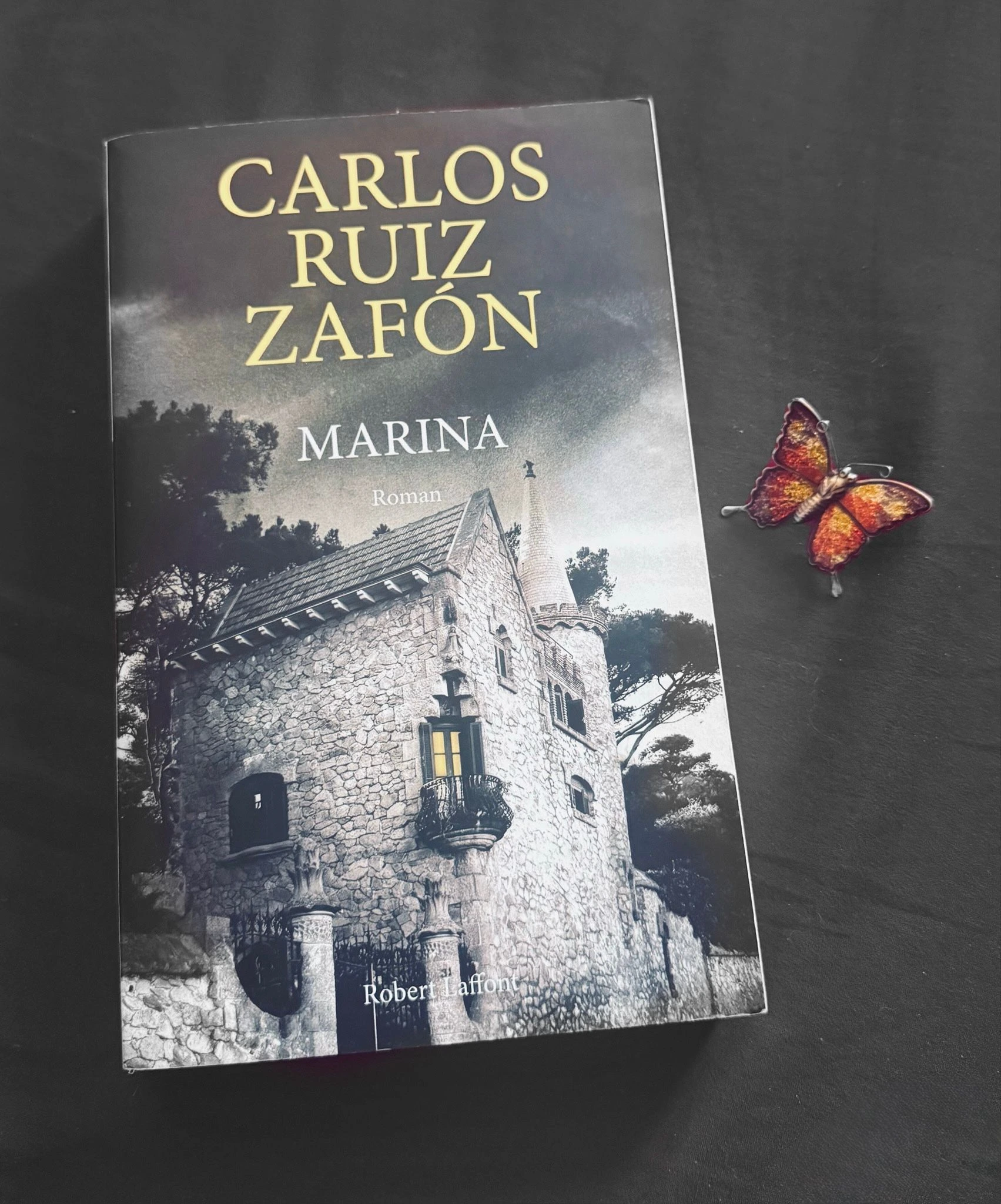 Couverture du livre Marina de Carlos Ruiz Zafón