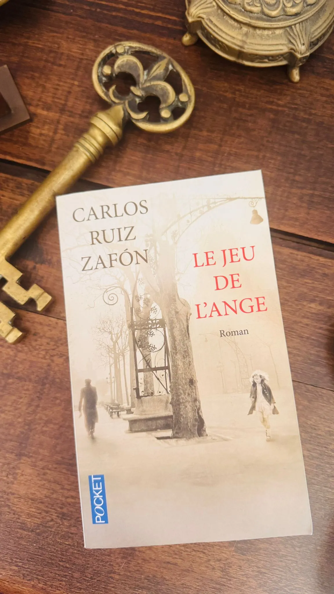 Couverture du livre Le jeu de l’ange de Carlos Ruiz Zafón 