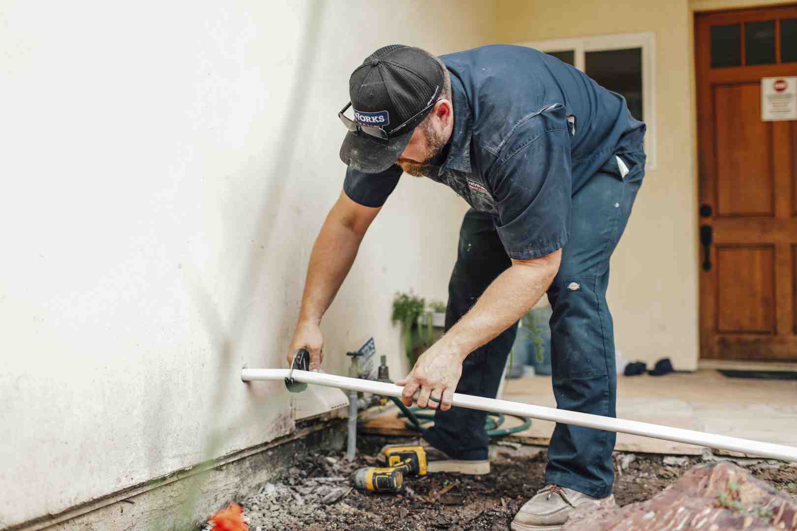 clean cross-section of pipe after hydro jetting - drain cleaning calabasas ca