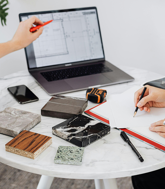 architecte sur ordinateur