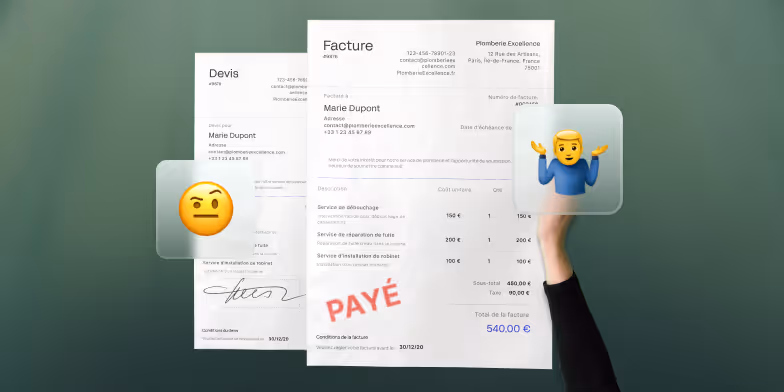 un devis et une facture dans la main d'une femme