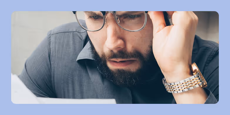 homme triste facture