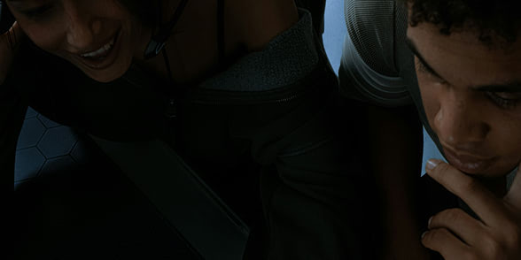 jeunes sur ordinateur