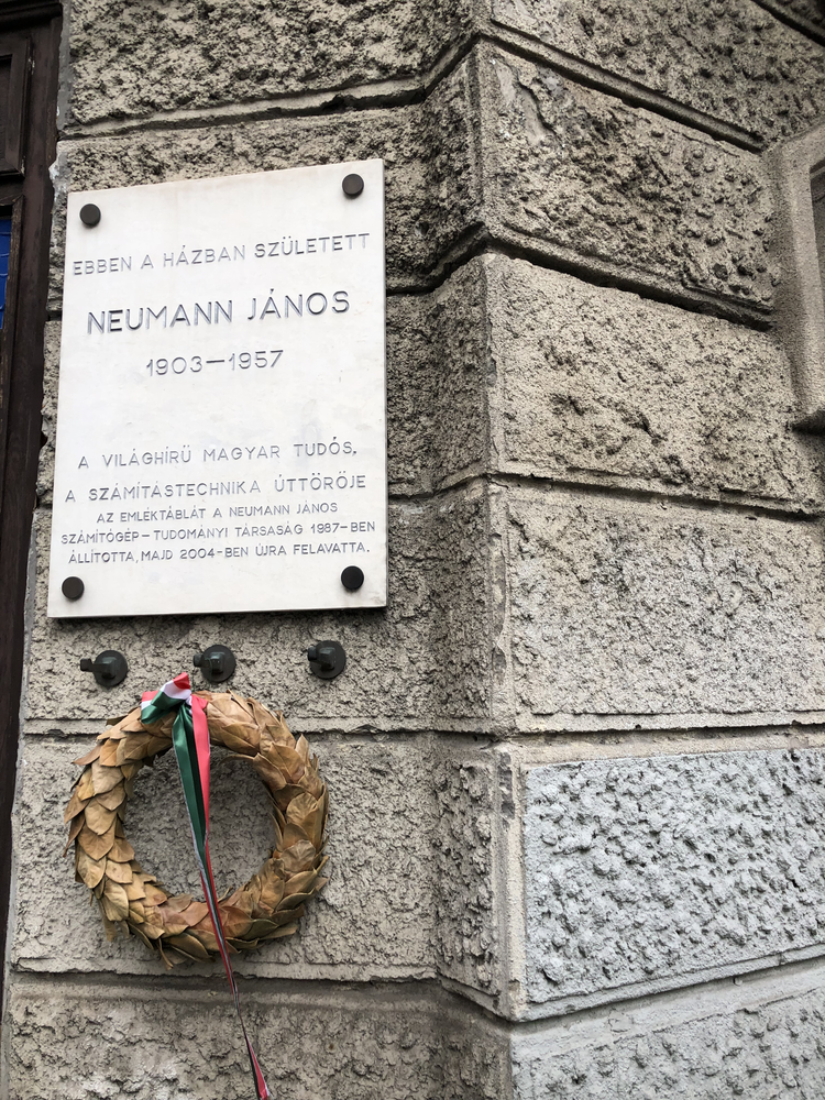 vn plaque wreath.png