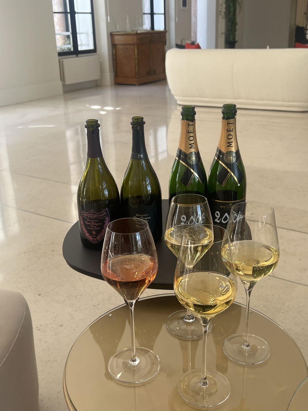 moet 2.png