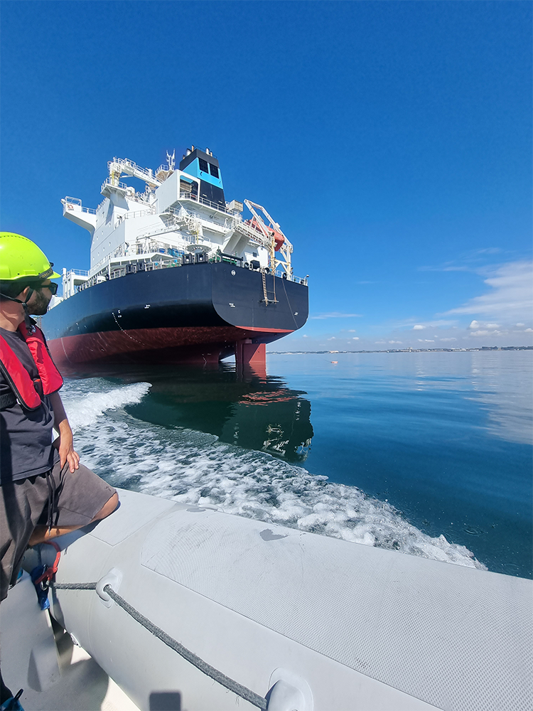 image of vessel approach