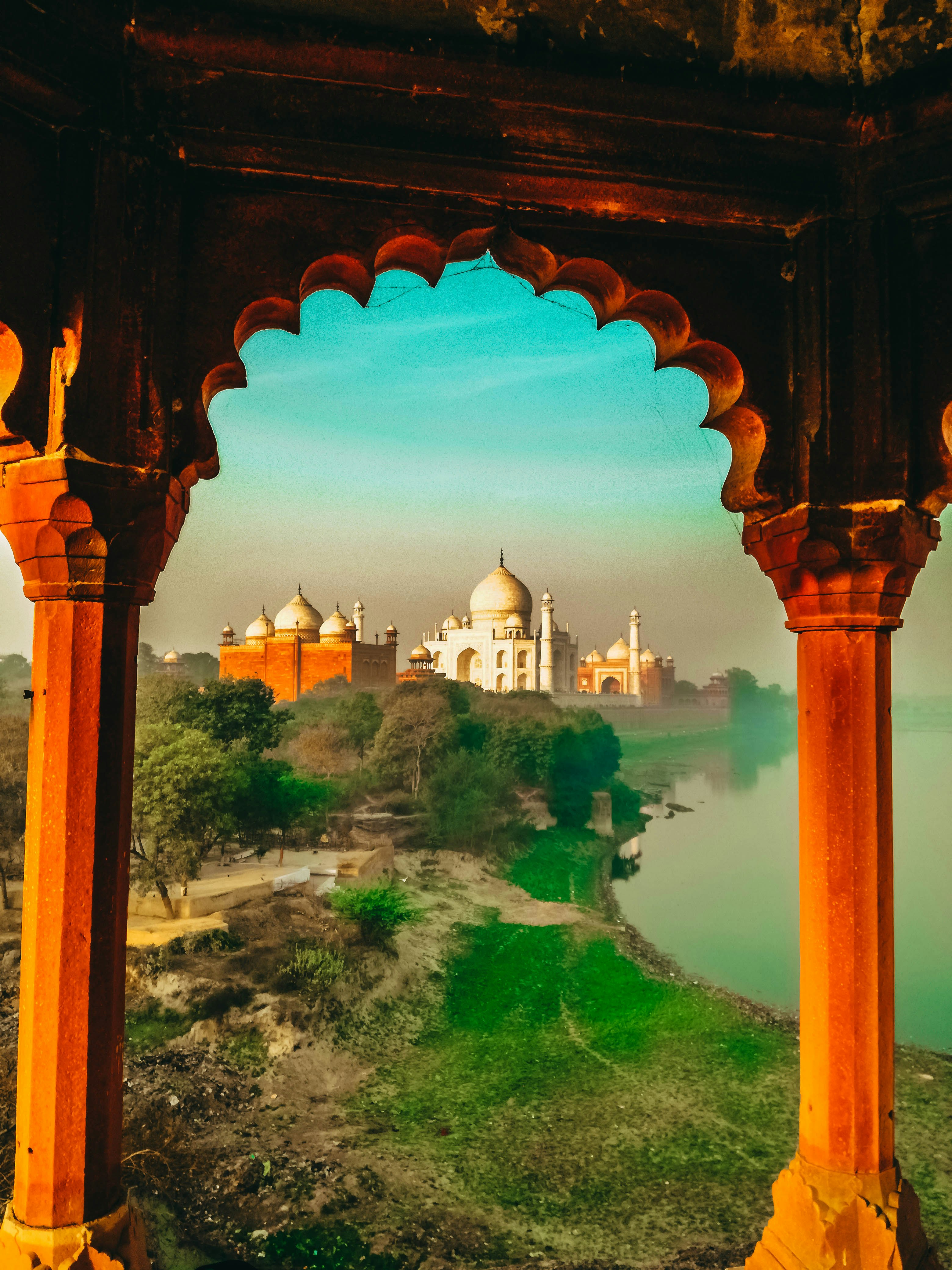 [background image] image of a nature scene visible through office windows (for a personal coach & consultant)