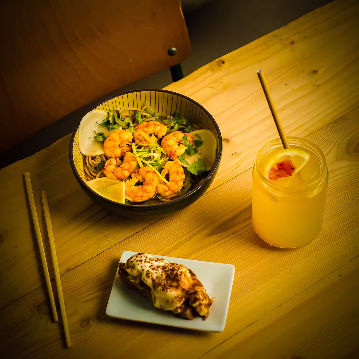 Pad Thai Menu serving suggestion