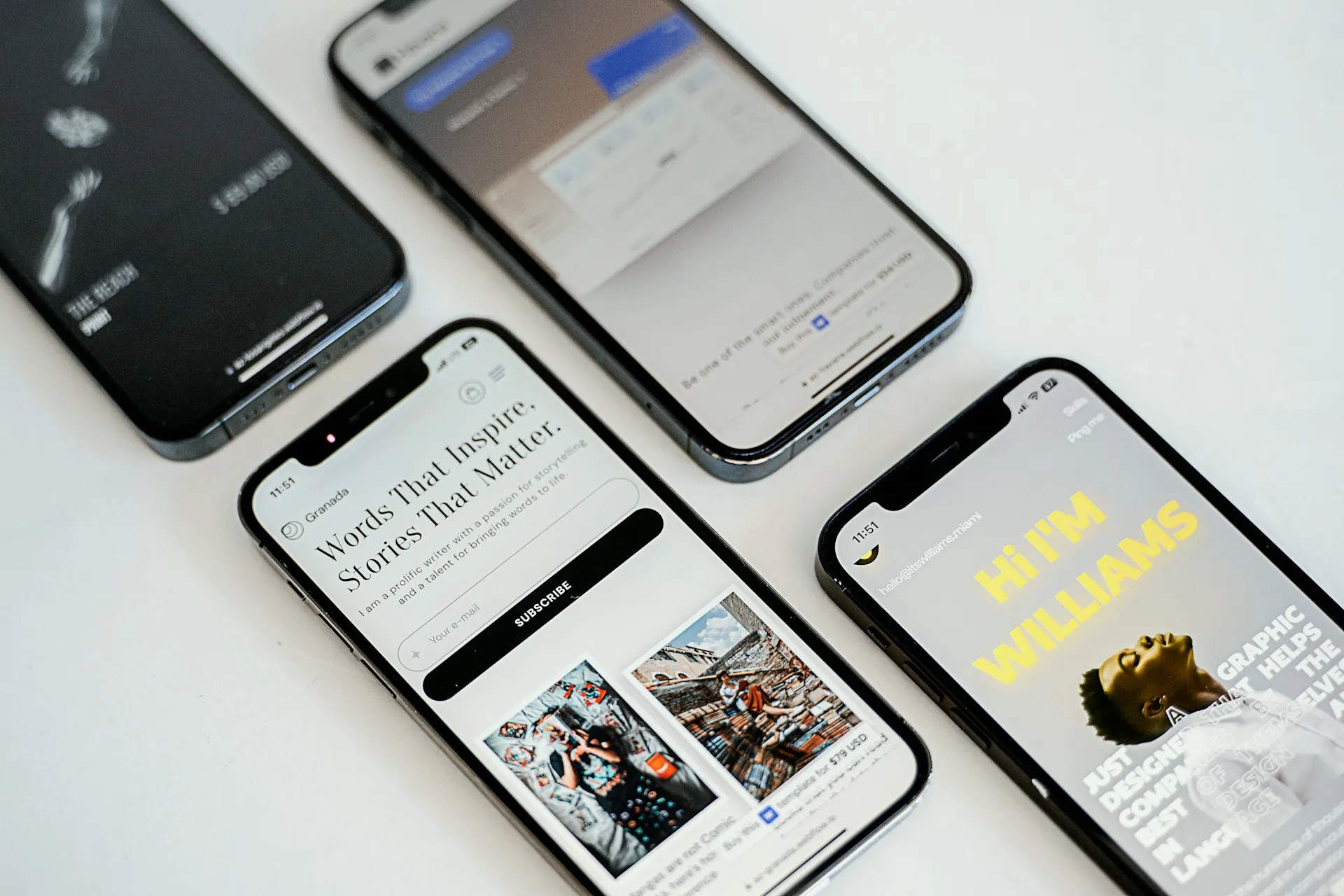 Mehrere Handys welche verschiedene mobilfreundeliche und responsive Apps zeigen