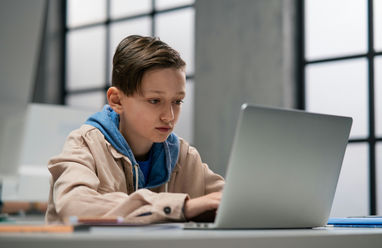 Is Online Middle School a Good Idea? What Grades 6–8 Look Like at Novatio