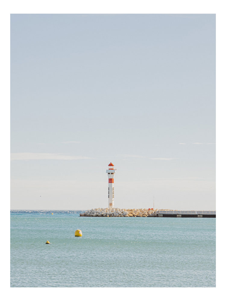 Photographie de Juliette Barcelo.  Phare de cannes.