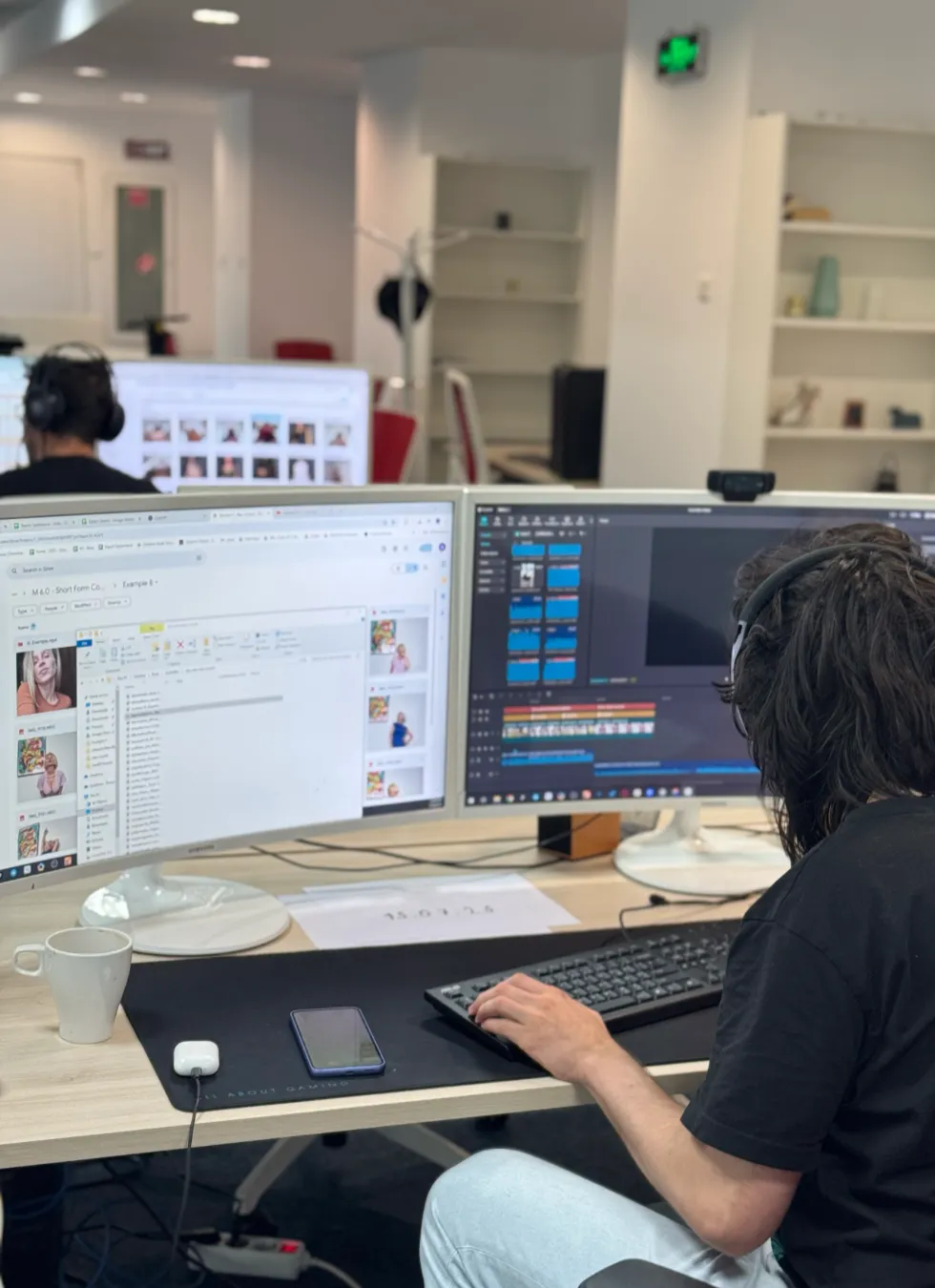 A person working at an OnlyFans promotion agency
