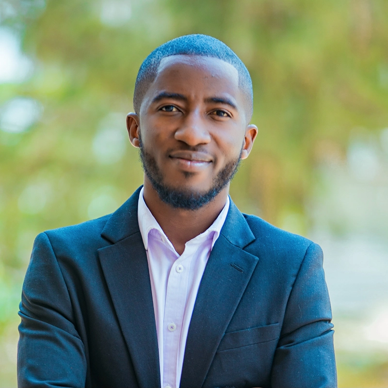 Portrait of Othniel Nimbabazi, Regional Youth Champions of DTH-Lab