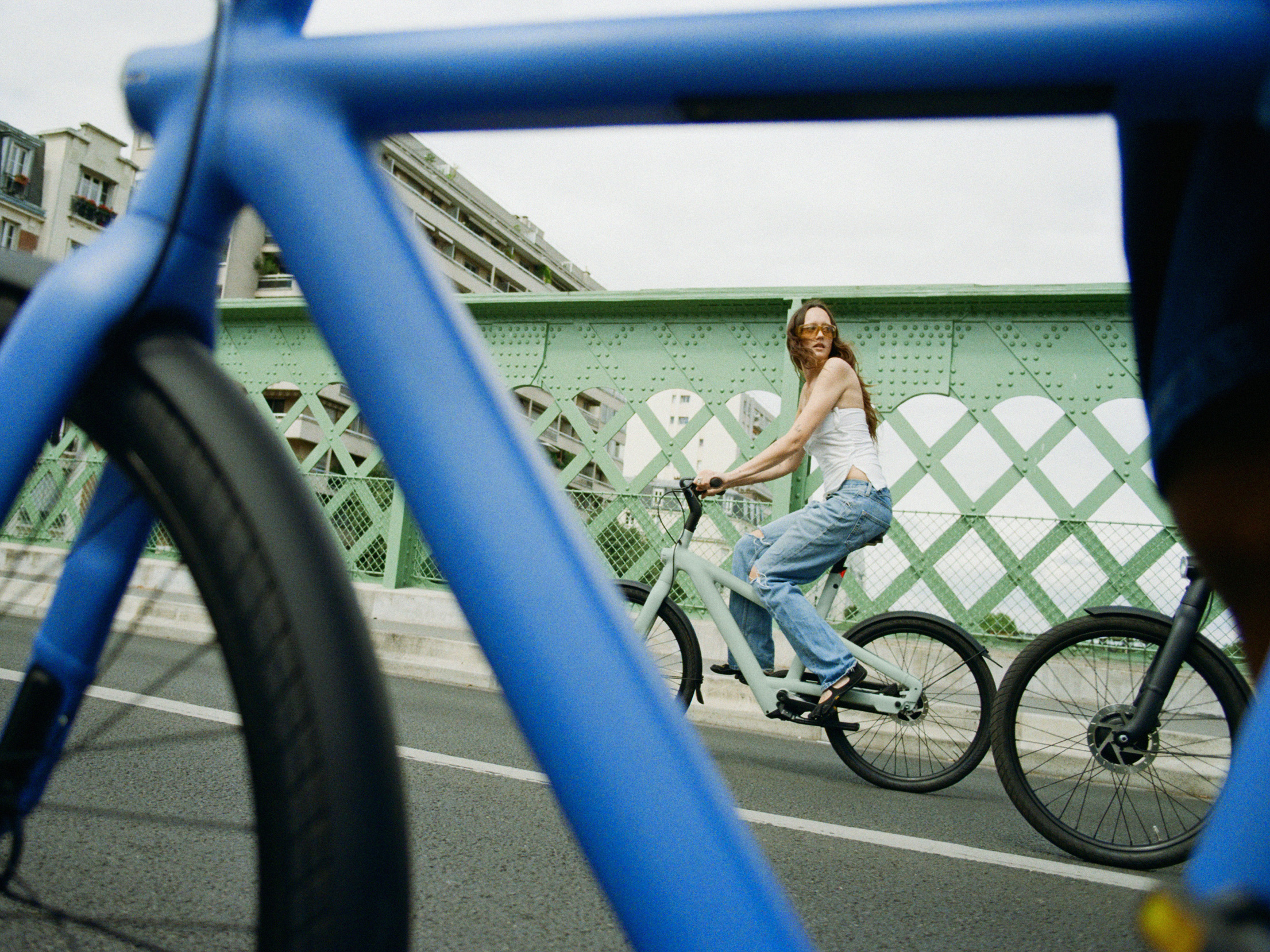 [background image] image of a bike workshop