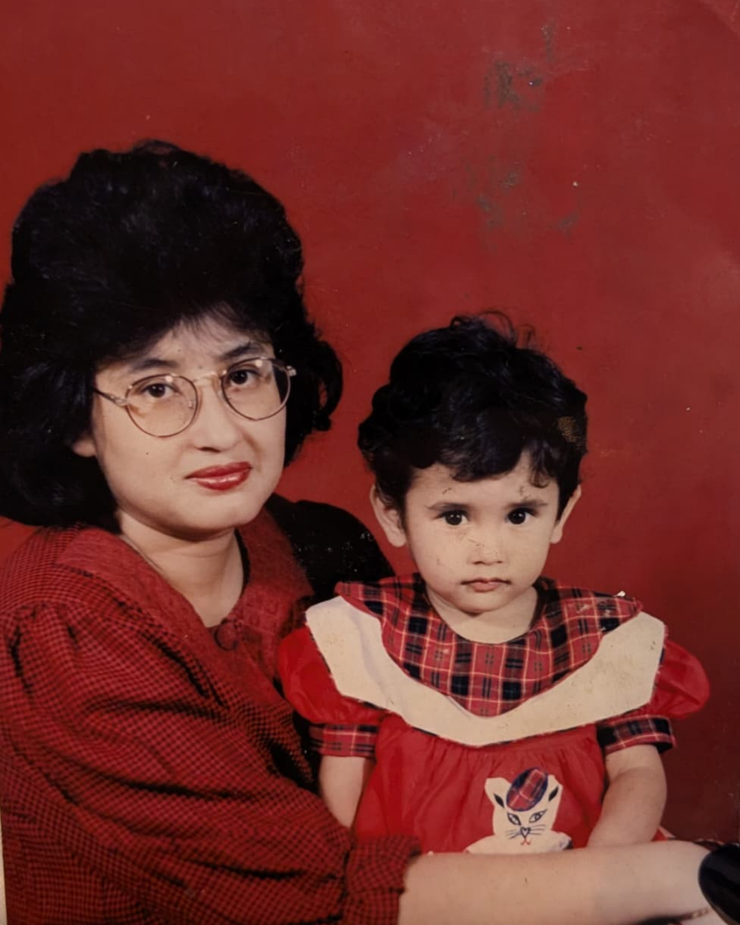 Picture of Nirvana and her mother