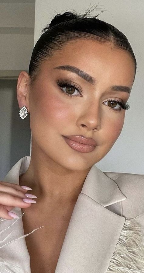 Hair and Makeup Services Melbourne- Glamagency
