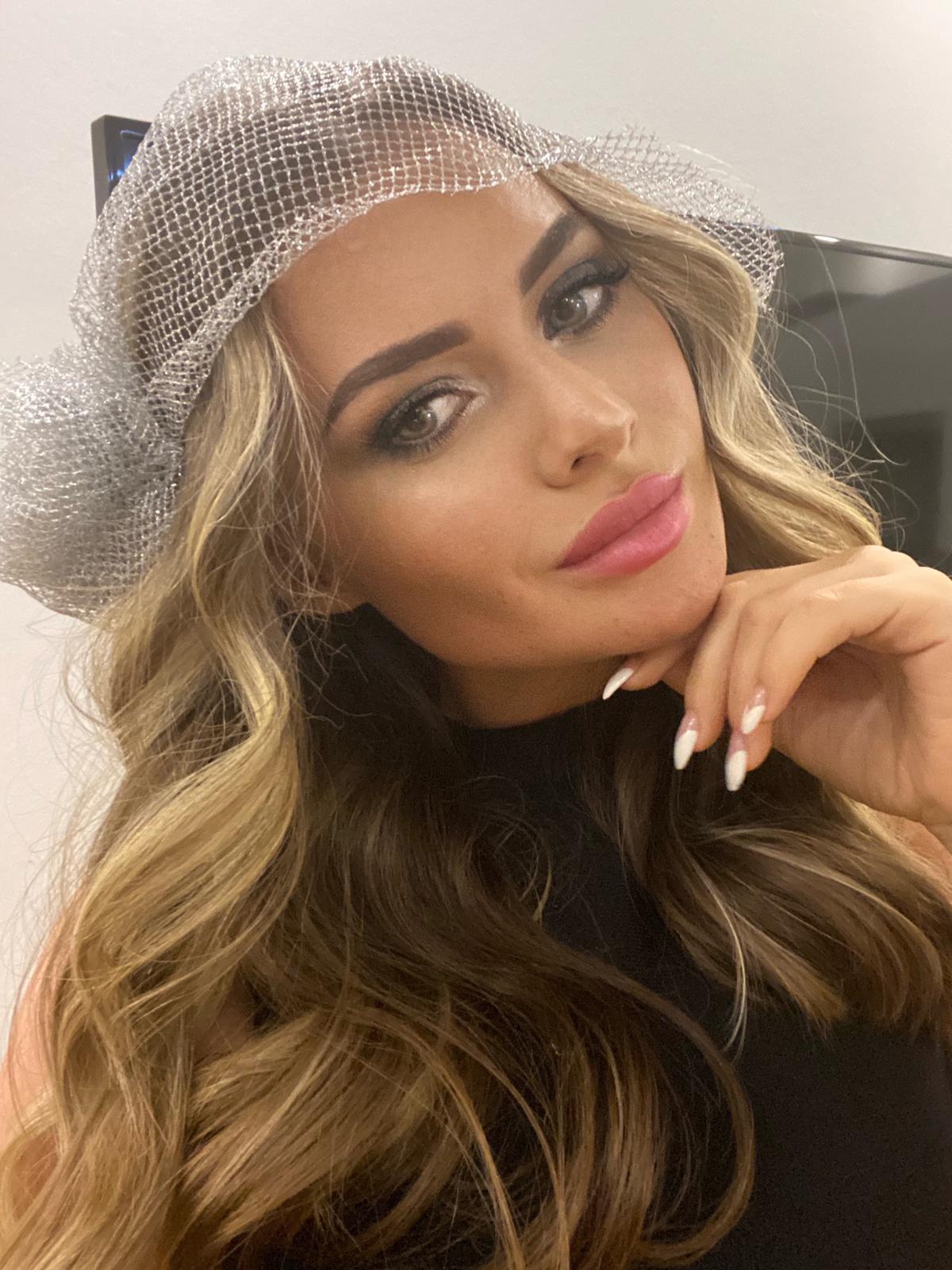 Hair and Makeup Artist Melbourne- Glamagency