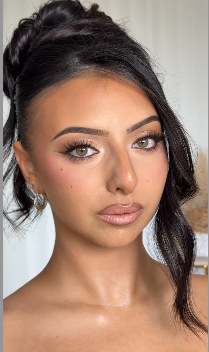 Hair and Makeup Artist Melbourne- Glamagency