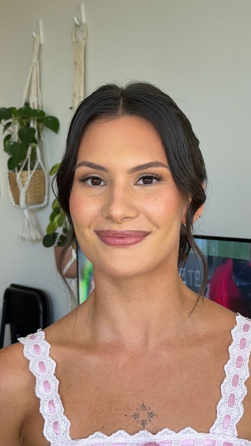 Hair and Makeup Artist Melbourne- Glamagency