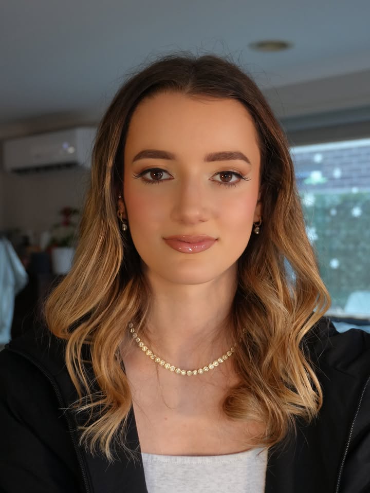 Hair and Makeup Artist Melbourne- Glamagency