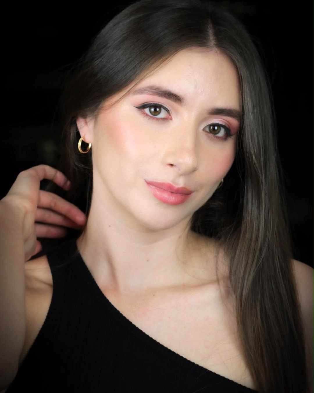 Hair and Makeup Artist Melbourne - Glamagency