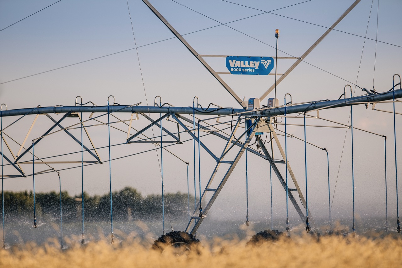 Valley Pivot System