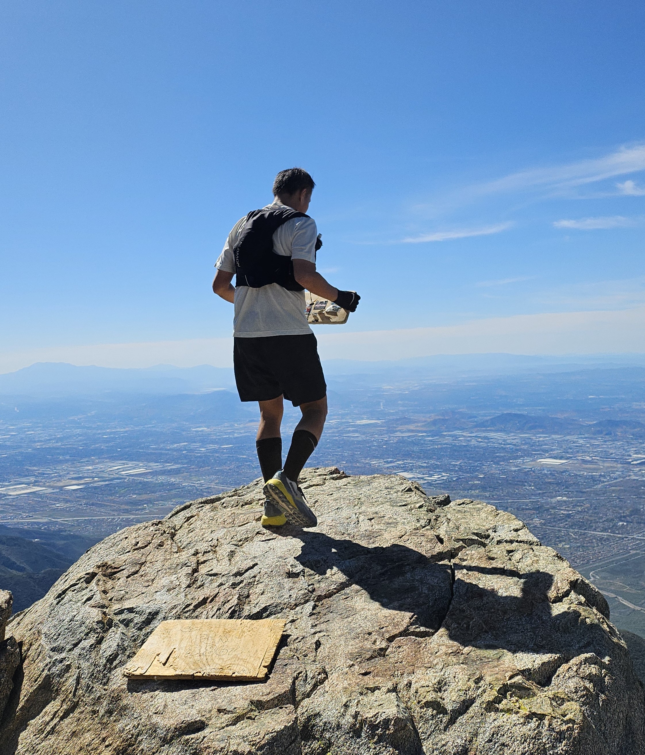 Rocky summit view at Cucamonga Peak in Southern California