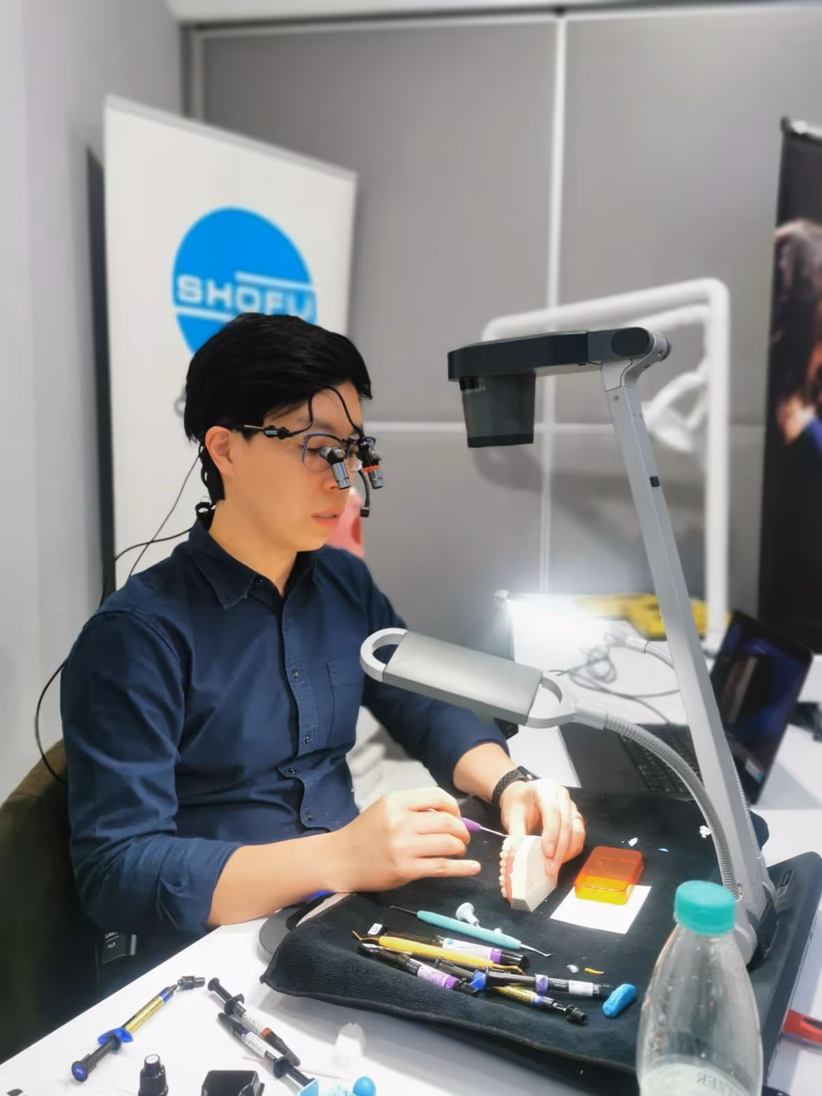 Dr. Kenneth Goh teaching course practical