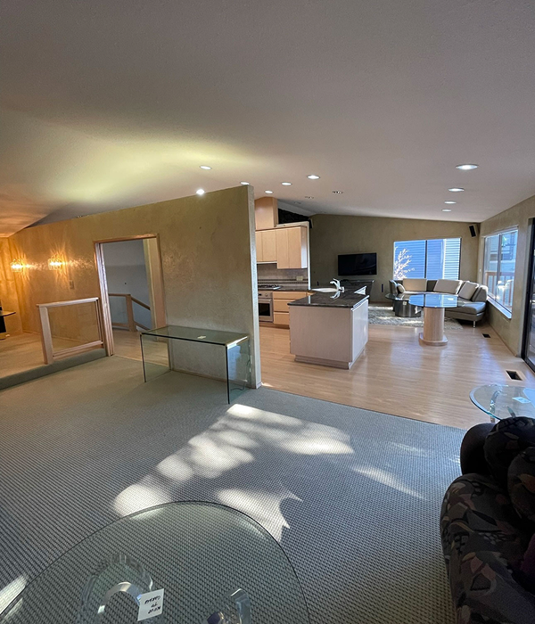 Before - A West Seattle Beach House Gets a Stunning New Layout and Look