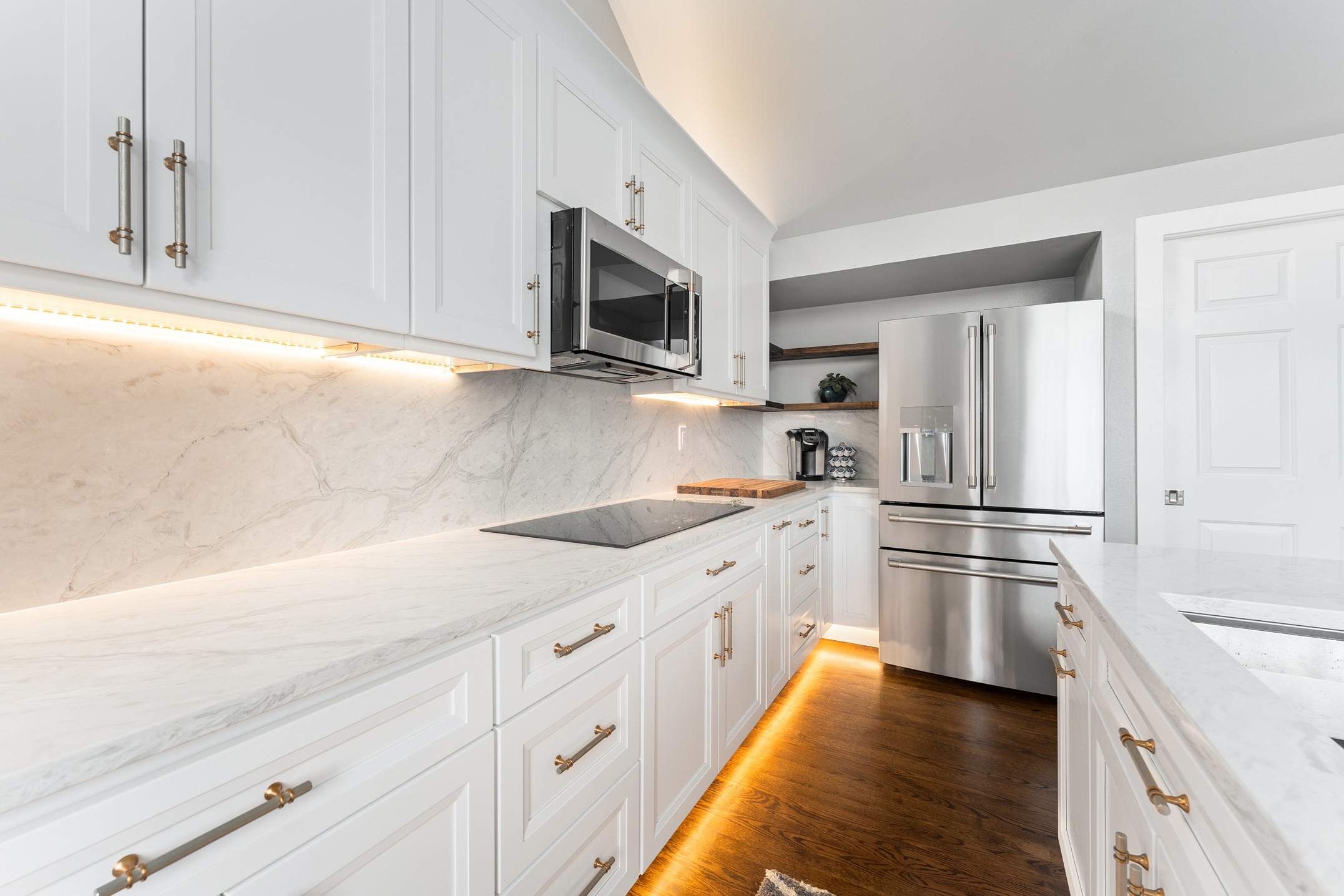 How We Opened Up and Modernized This Issaquah Kitchen